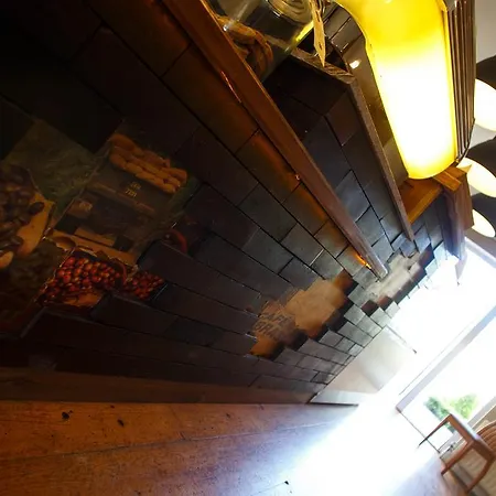 ゲストハウス Giltraps Townhouse & Glamping 3*