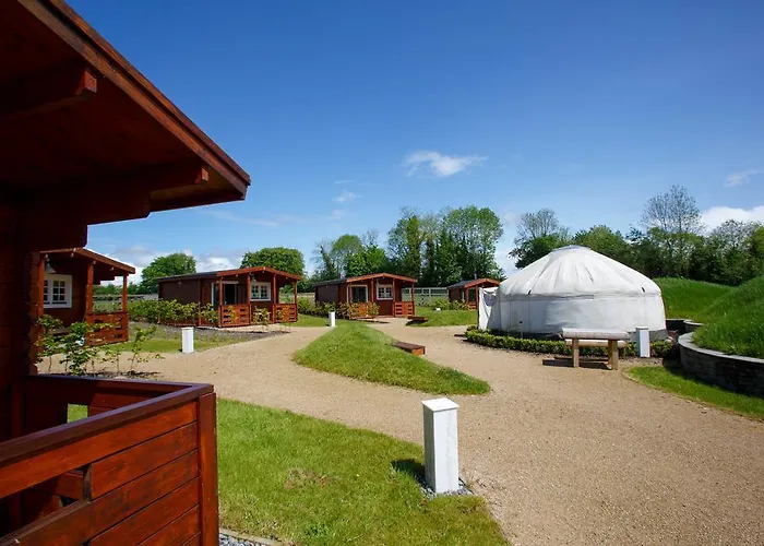 Giltraps Townhouse & Glamping Kinnitty